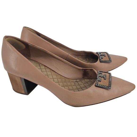Tory Burch Gigi Pointy Toe Leather Pump Shoe Nude Pink 2” Block Heel 9.5 M - Picture 1 of 14